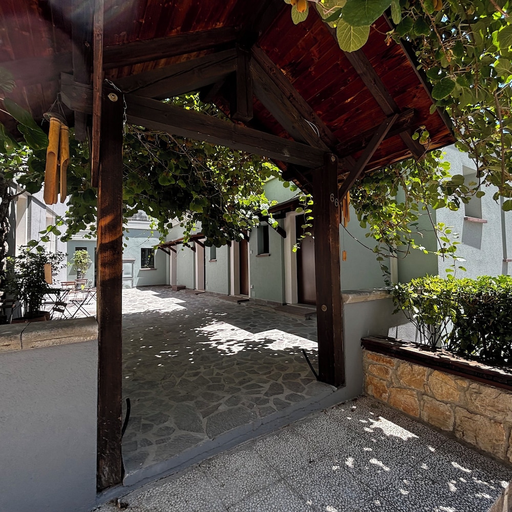 Room & Parking