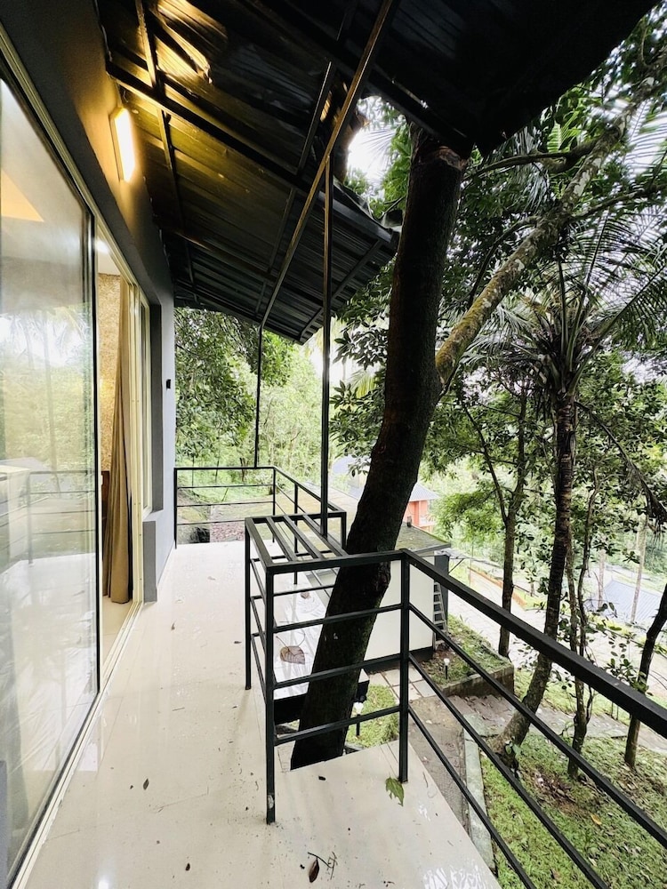 Vayalada Garden resort