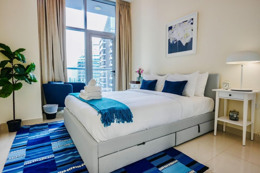 Beautiful Chic Apt w Full Marina View Nxt 2 Beach