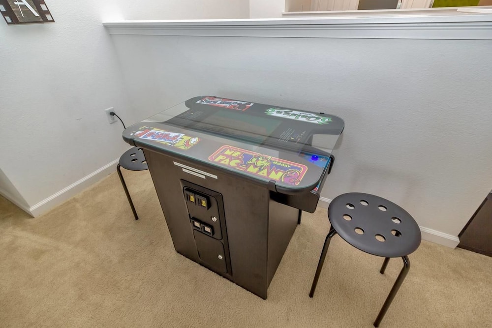 Davenport - Stunning 6bd/5ba Poolhome - #6av331 - Image 2