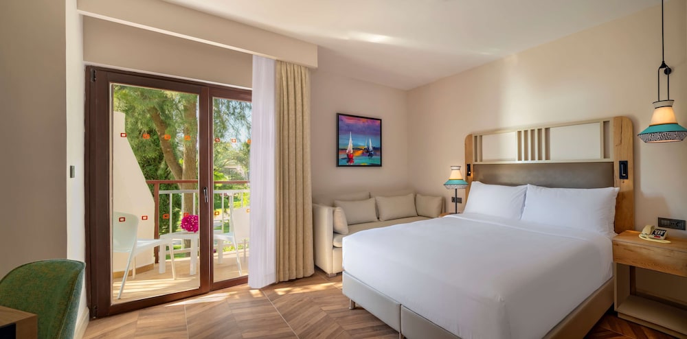 DoubleTree by Hilton Bodrum Isil Club Resort - ULTRA HER ŞEY DAHIL - Image 43