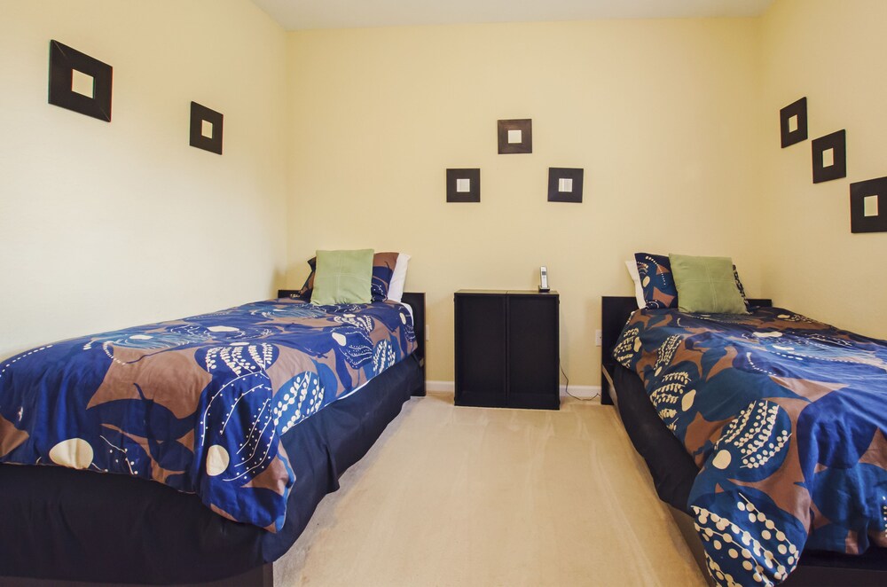 3BD 2BA Condo Sleeps 8 Gold RVC30683 Bedroom RHOF