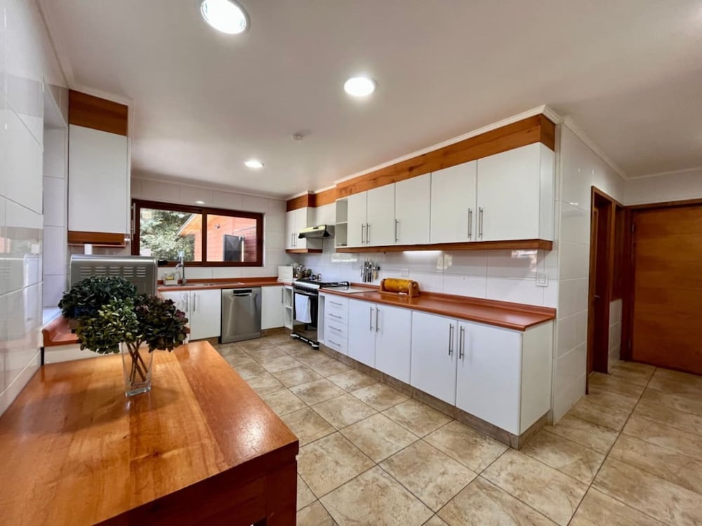 Modern Rustic House Playa El Monje Laundry Wifi