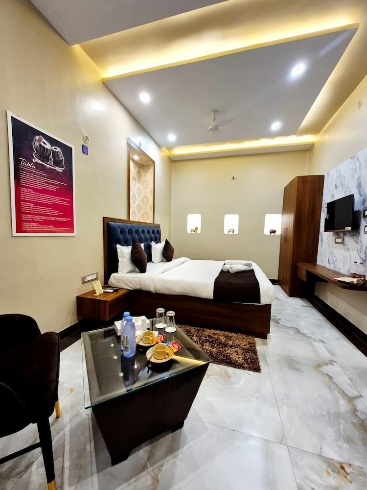 Ragam Residency