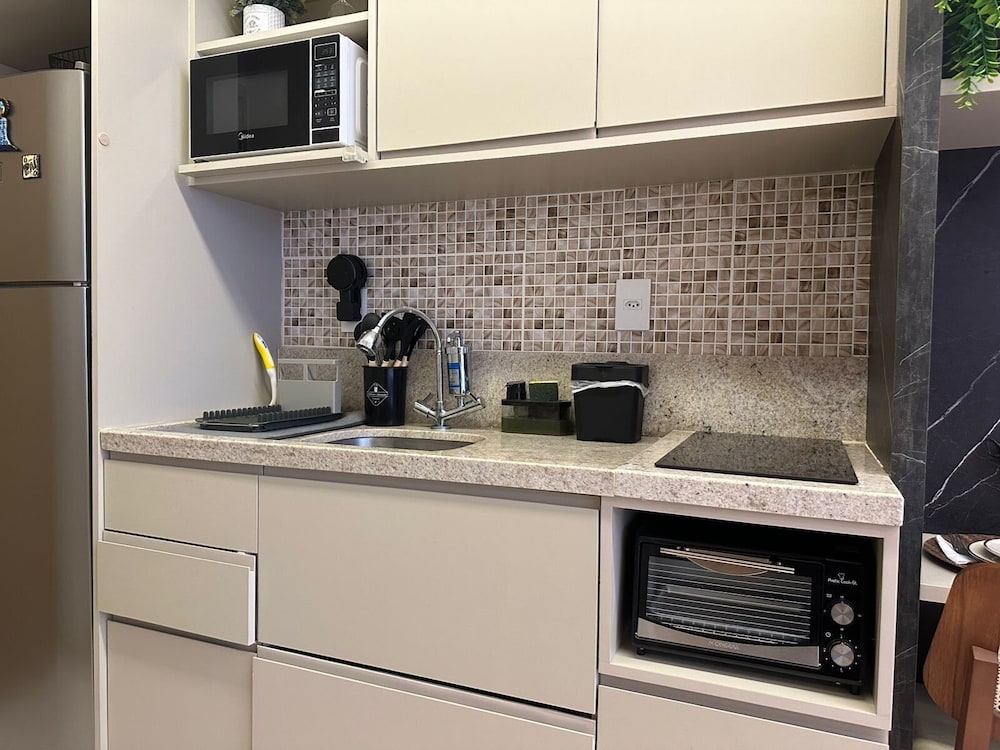 Fully Equipped Apts With Leisure Minutes From the Beach Hfos