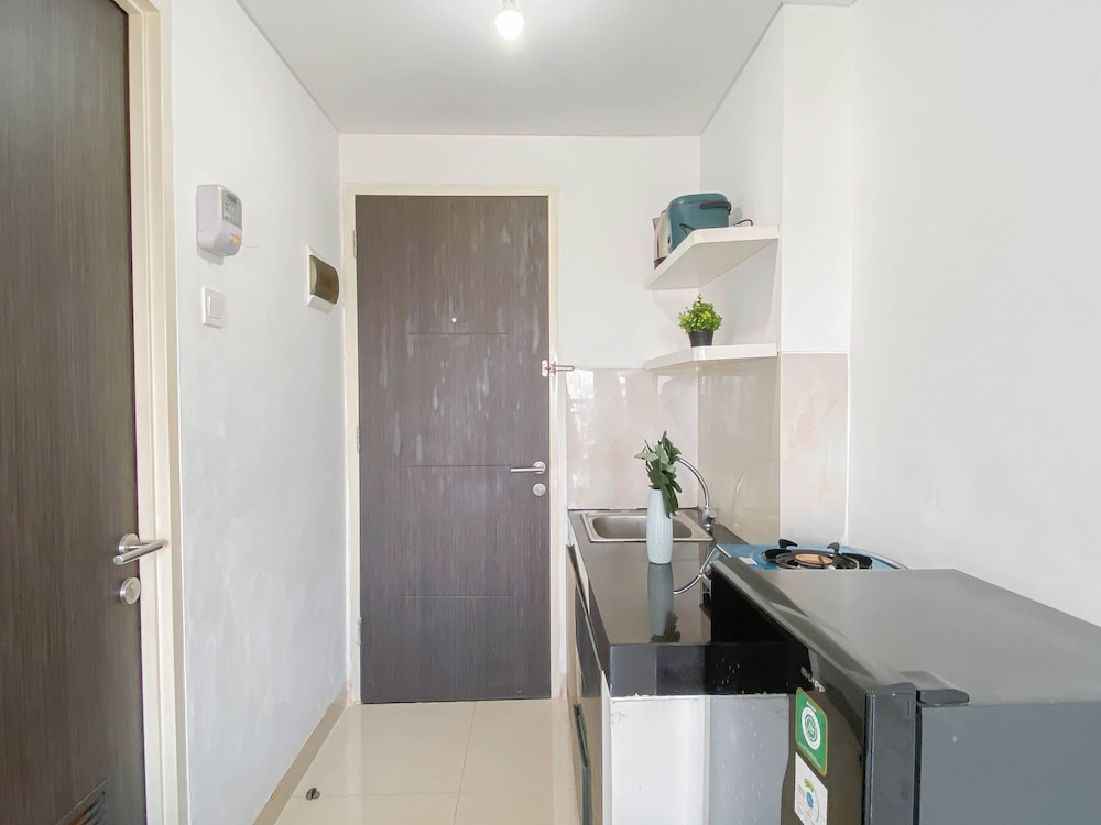 Basic Studio Apartment Near Cisauk Station At Serpong Garden