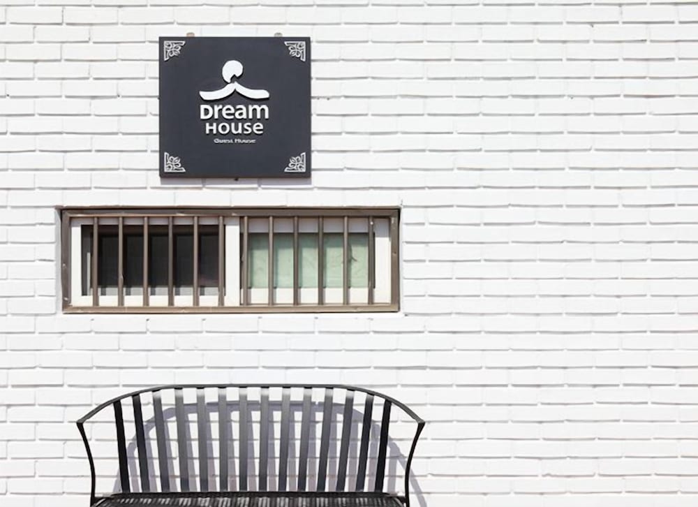 Dream House 45