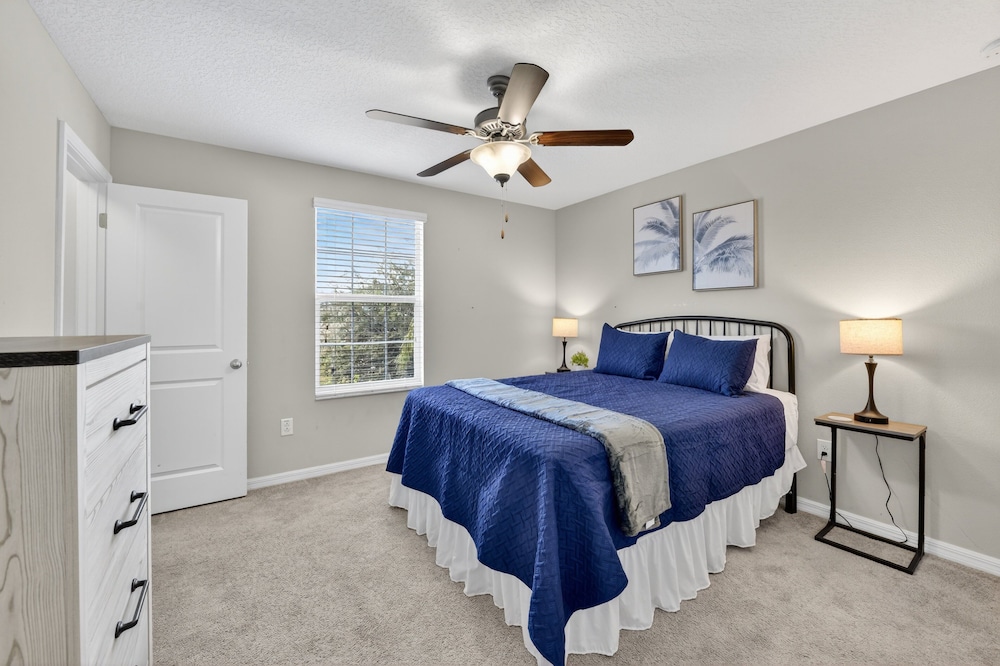 Spacious Getaway Near Apollo Beach 5 Bedroom Home
