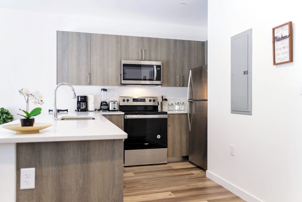 Stylish Townhouses by Design District