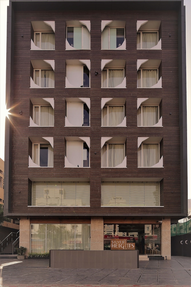 Hotel Silver Heights