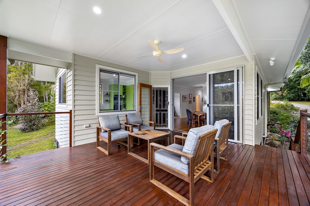 Quiet Ninderry Cottage With Peaceful Rural Outlook