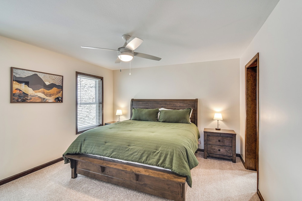 Fairplay Family Cabin on 2 + Acres! 25-0283