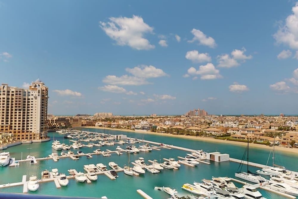2 BD Tiara Palm Views Beach Pool Amazing Views of the Palm