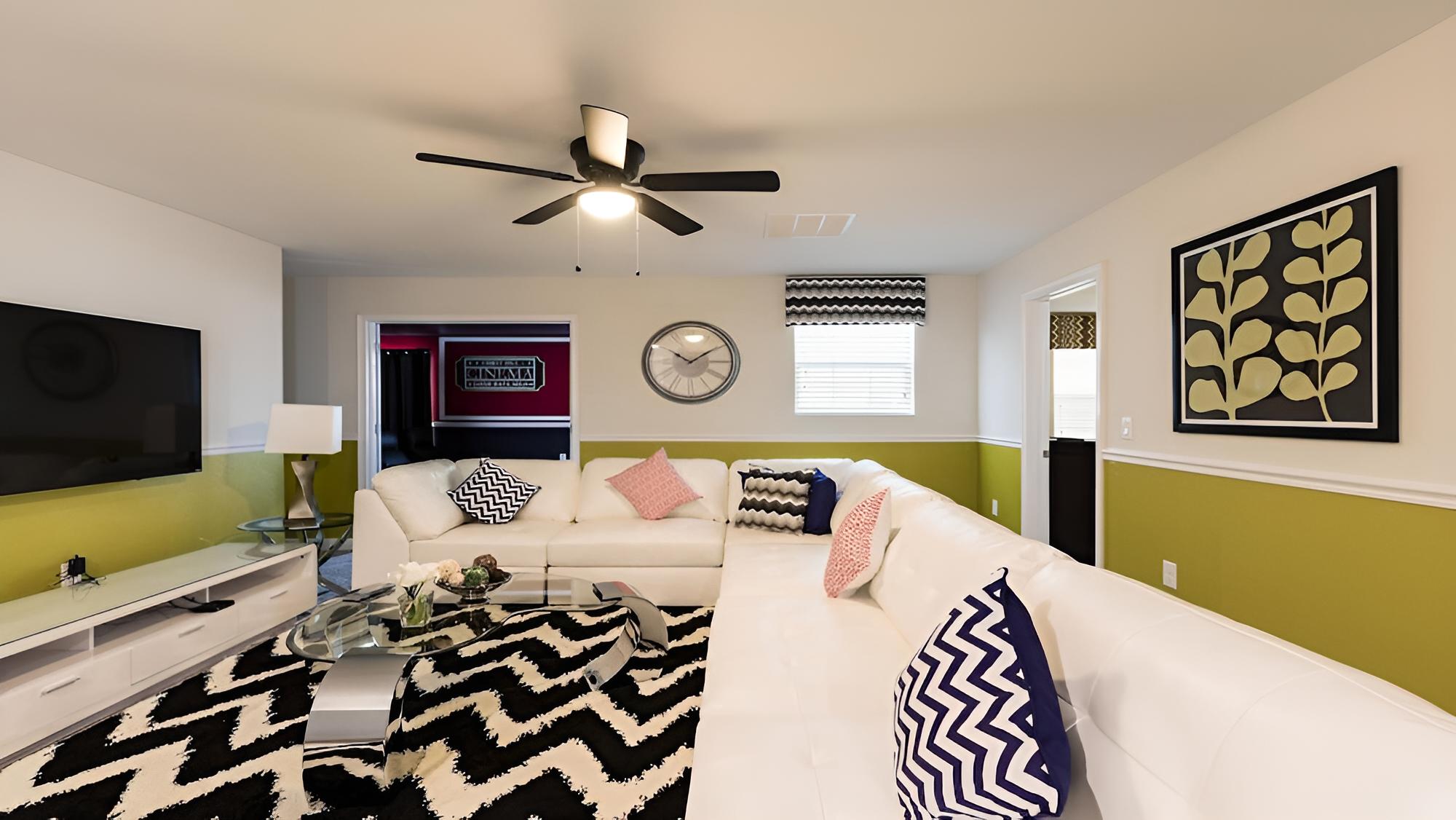 South Pool Game Room Theater Steps to Clubhouse - Image 4