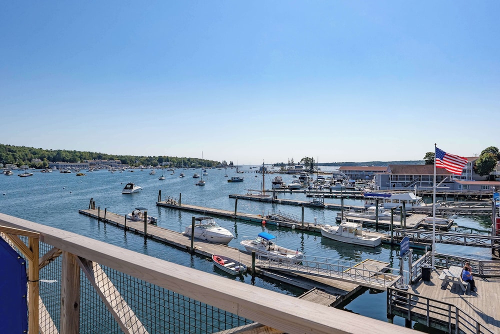 Fishermans Wharf Inn