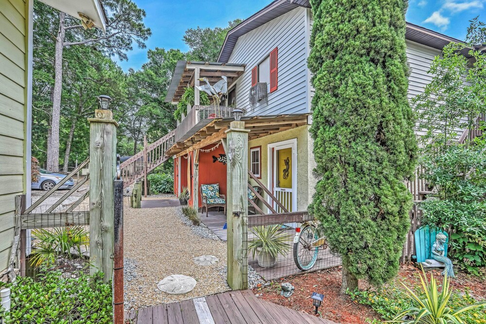 Ocean Isle Beach Studio: 1 Mi to Downtown & Pier view 4