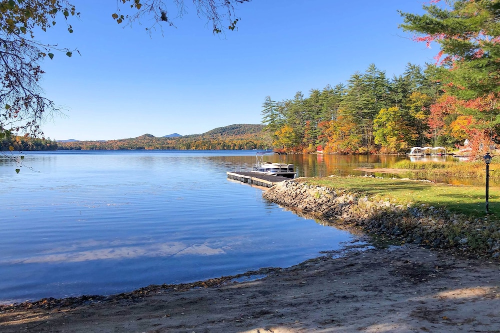 Lakefront Escape w/ Deck & Kayaks in Lovell!