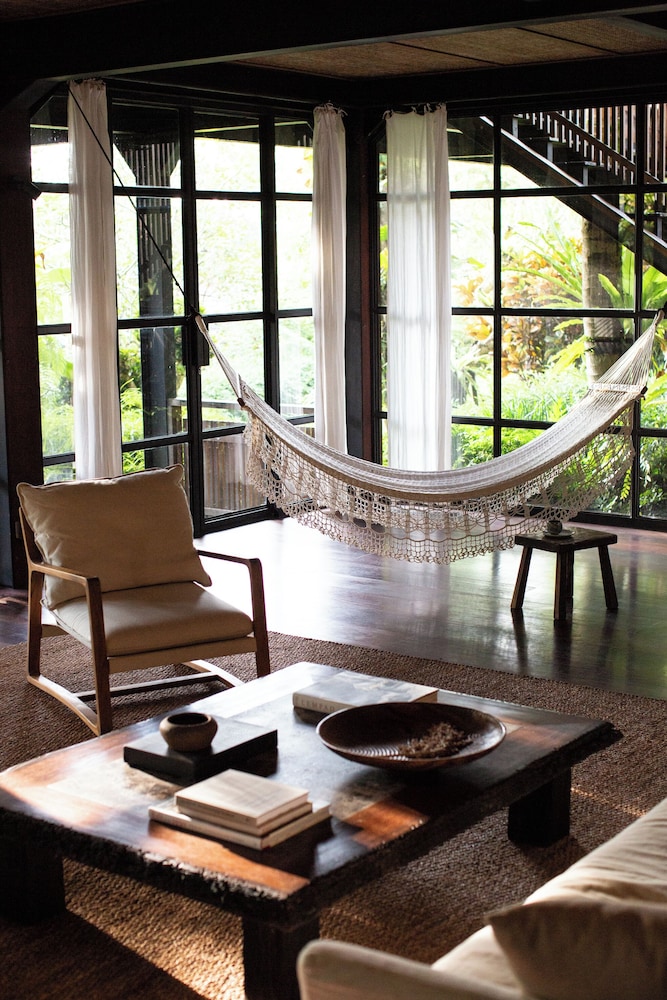 Rumah Hujan