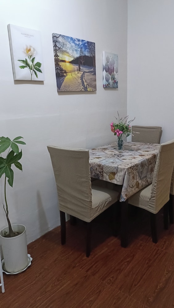 Amigas Transient House