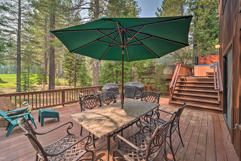 Hot Tub & Deck: Truckee Golf Course Home