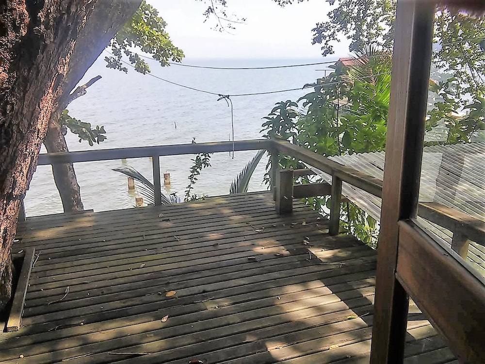 Treehouse Bungalow
