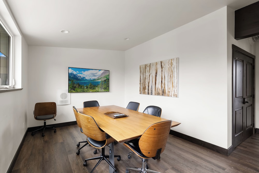 meeting & event spaces
