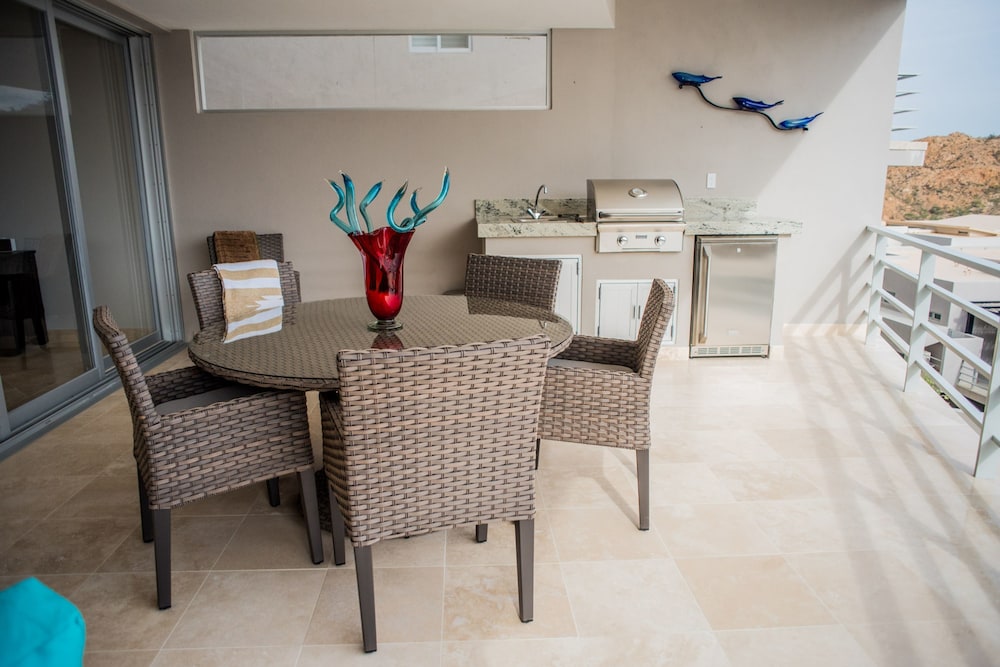 Cascadas de Pedregal 711 3 BR by Casago