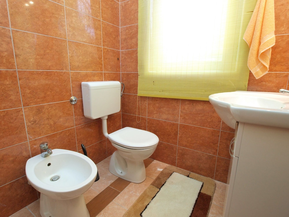 Apartment 1388 view 4