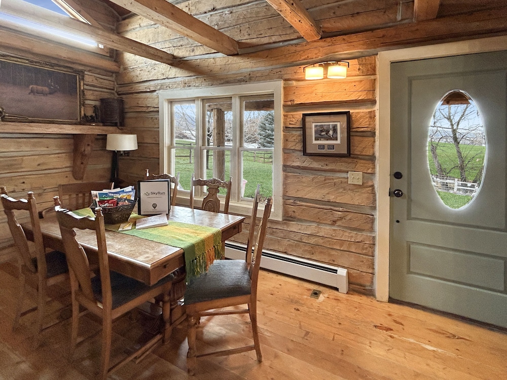 Timeless Mesa Hideaway 2 Bedroom Cabin