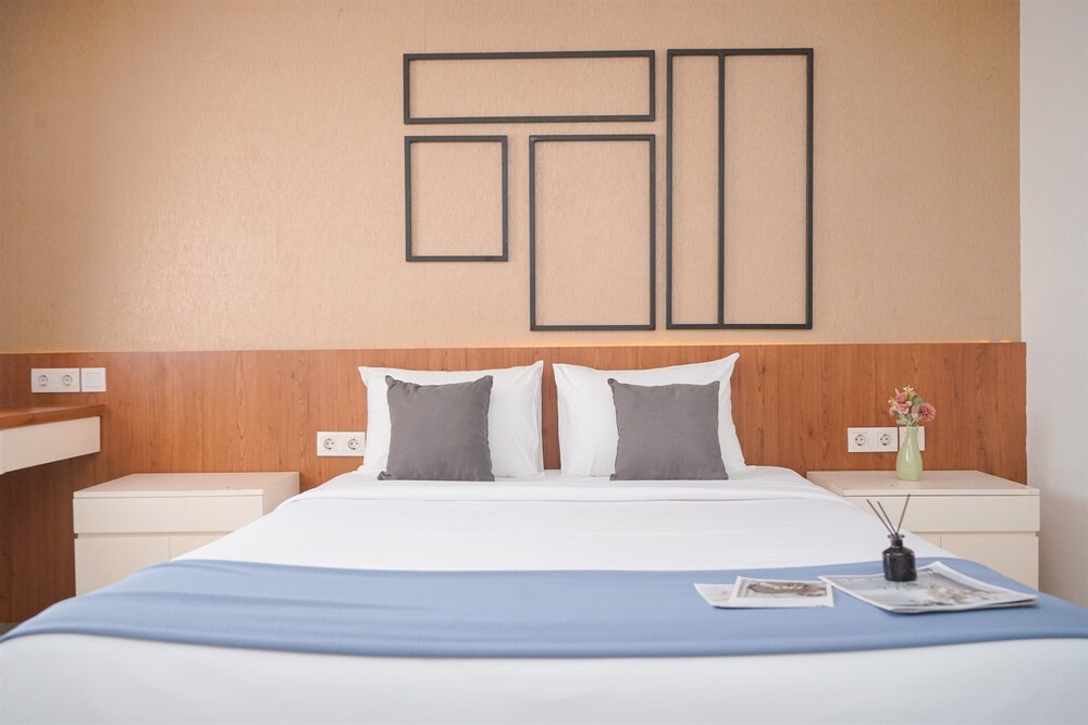 Good Studio Room at Bintaro Icon Apartment