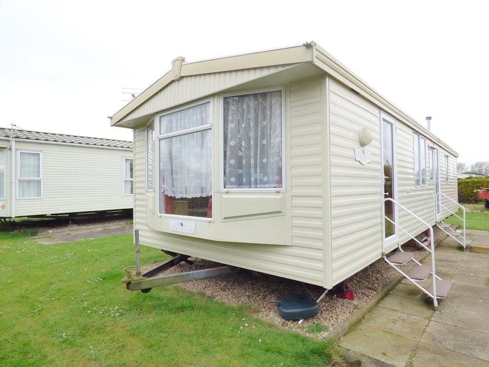 Caravan Hire at Sunnydale Holiday Park