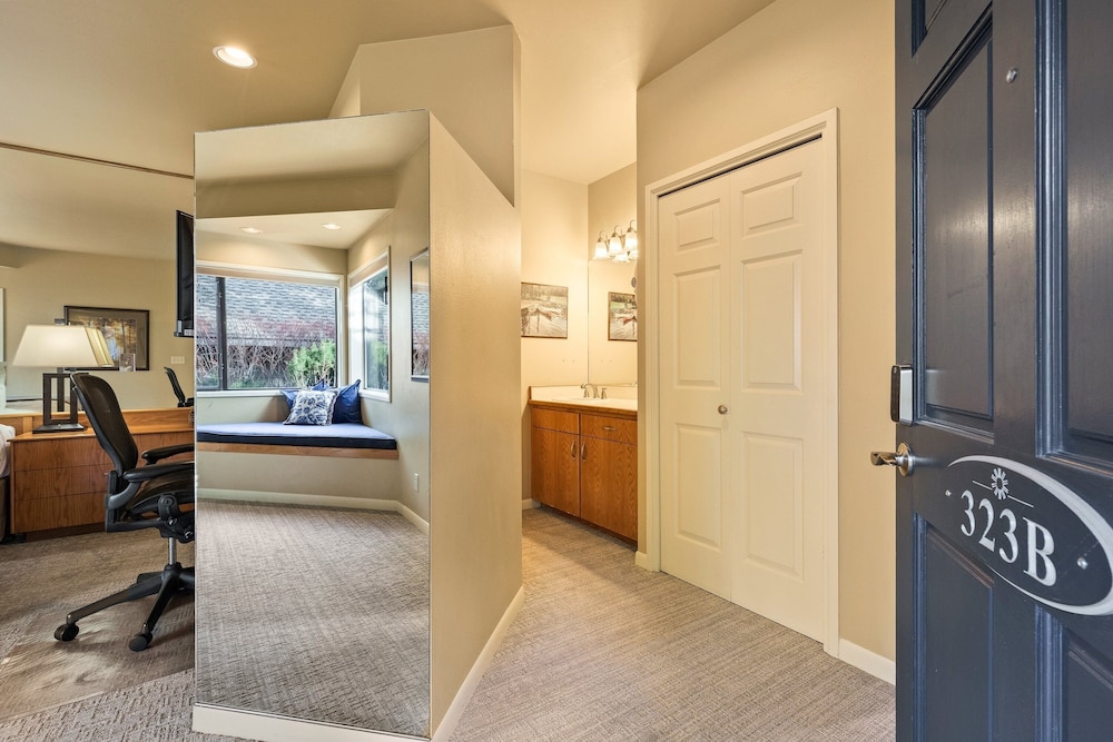 River Ridge 323ab 2 Bedroom Home