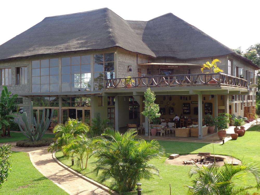 Weru Weru River Lodge