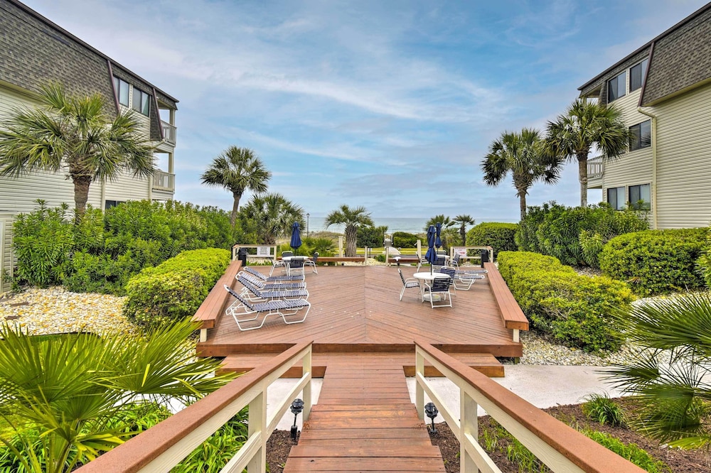 Scenic Oceanfront Condo in Myrtle Beach!