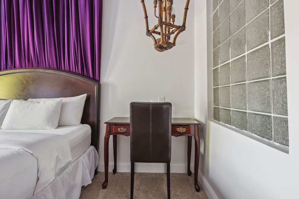 Columbia Vacations - The Columbia Inn at Peralynna Manor - Property Image 57