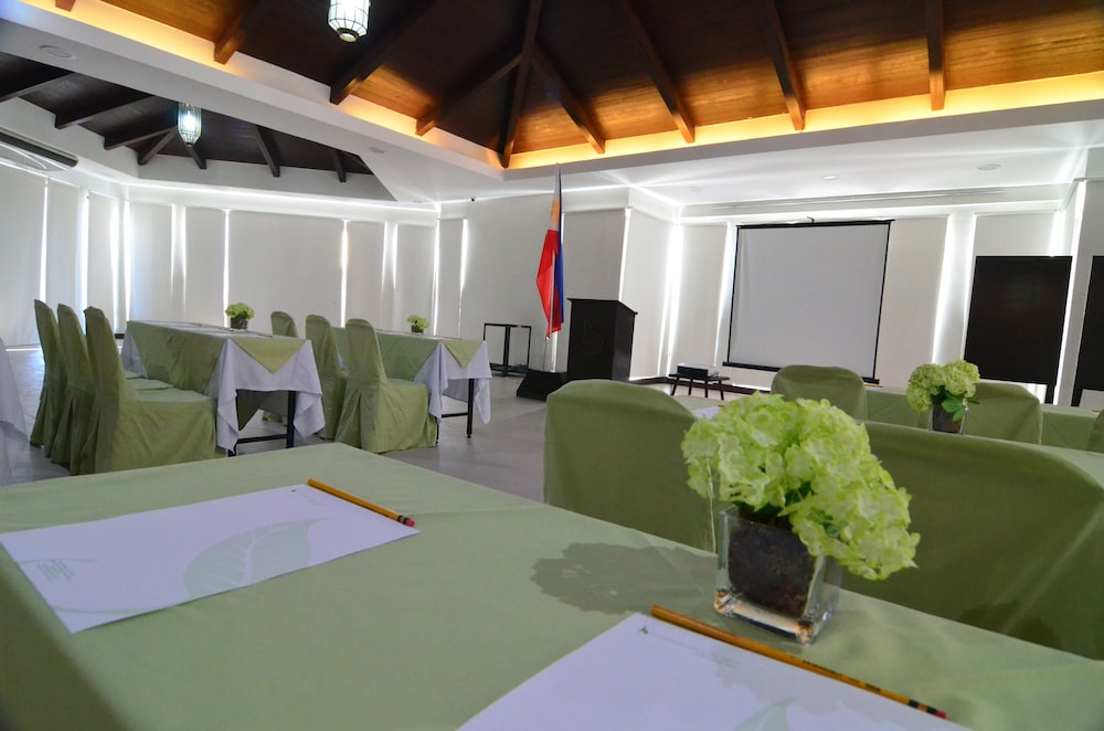 Hotel Kamana Sanctuary Resort and Spa