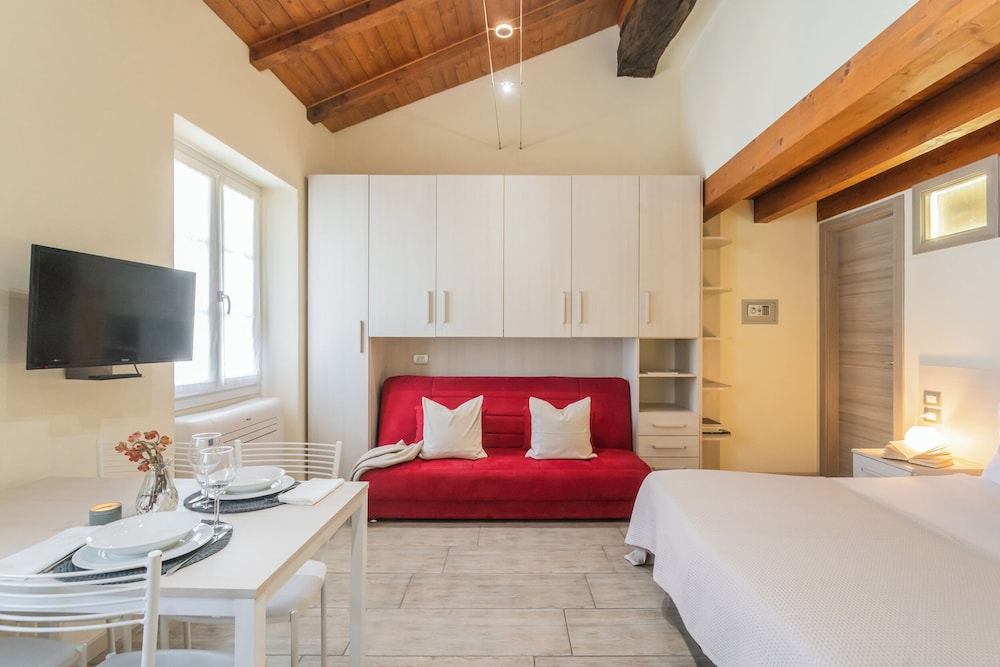 Domus in Como by Rent all Como
