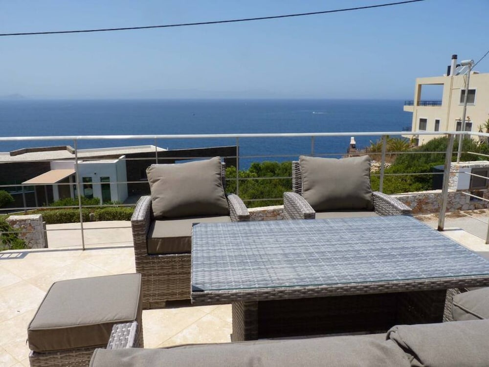 Tersanas Villas
