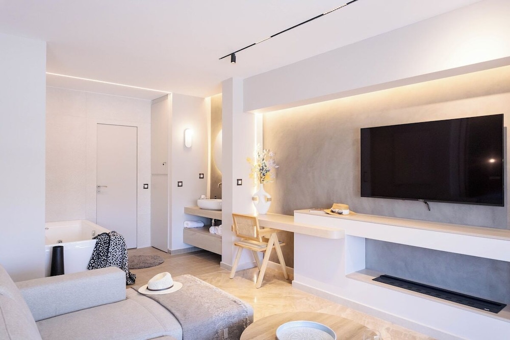 Kira Elegant City Nest