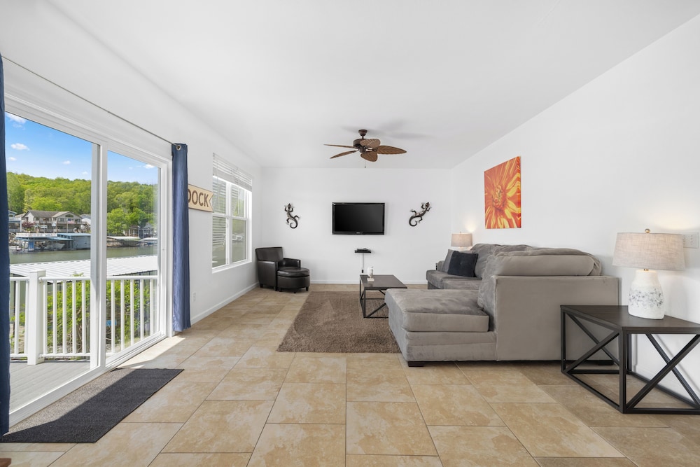 Coconuts RV Resort
