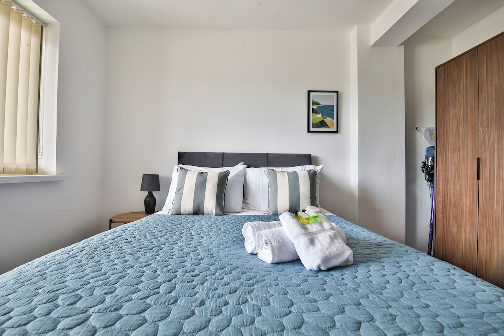 Amber Vista 2 Bedroom Apartments