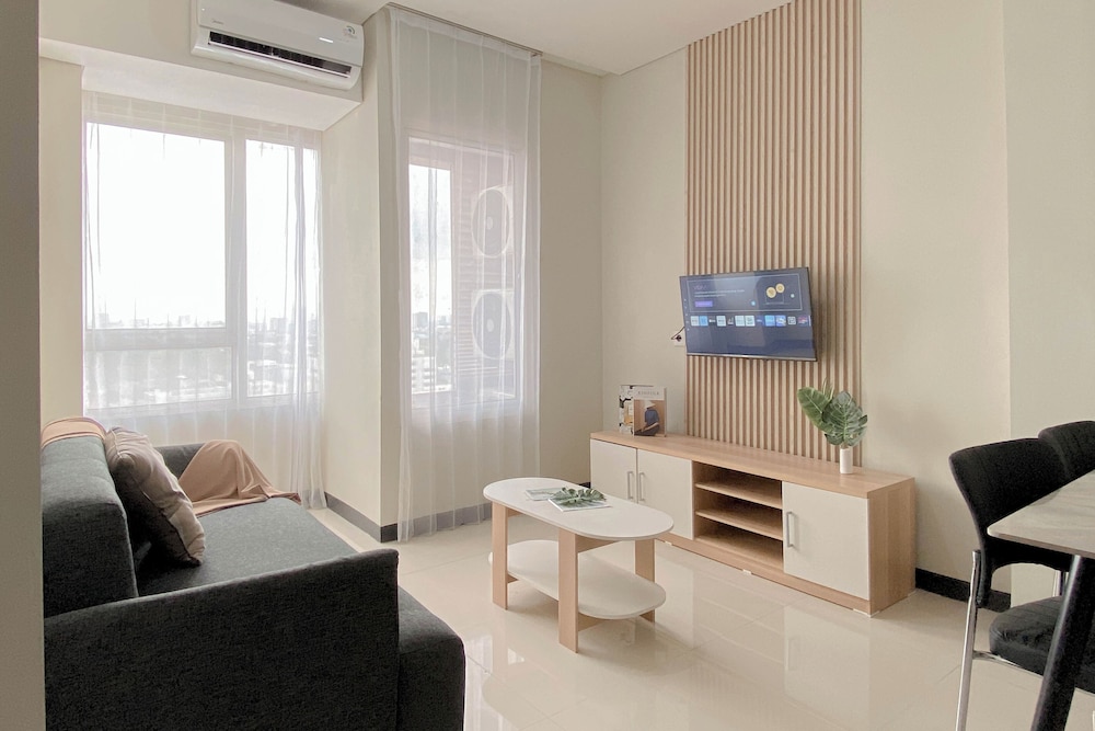 Great Deal And Spacious 2Br At Nifarro Park Apartment