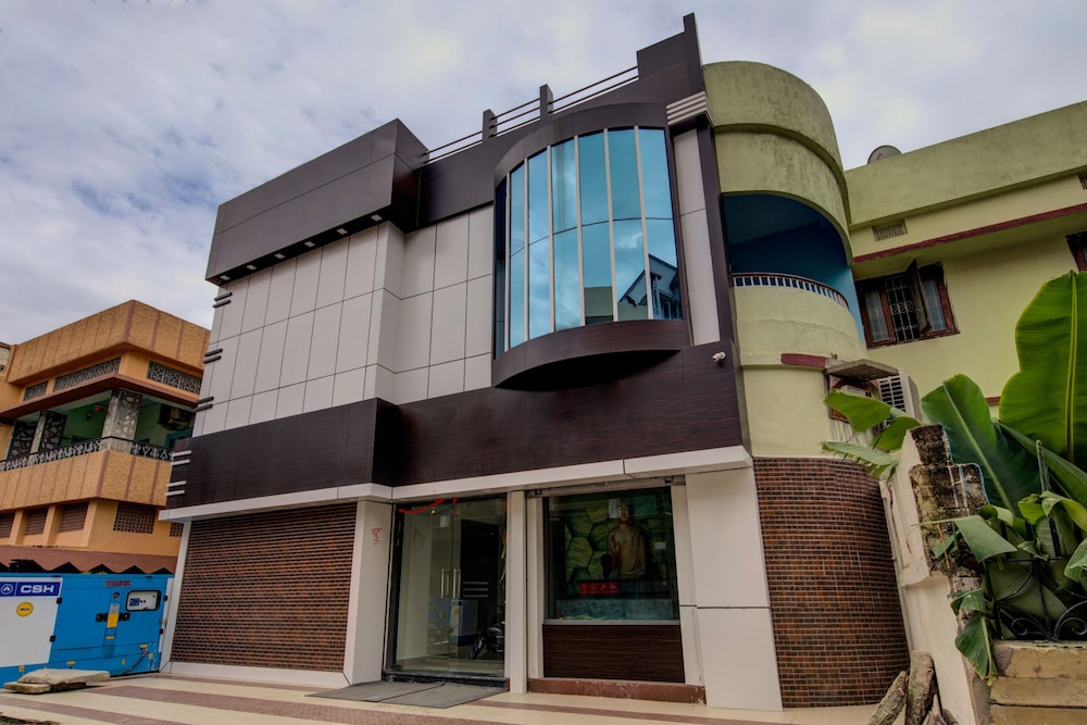 OYO 29204 Hotel Blue Sapphire view 2