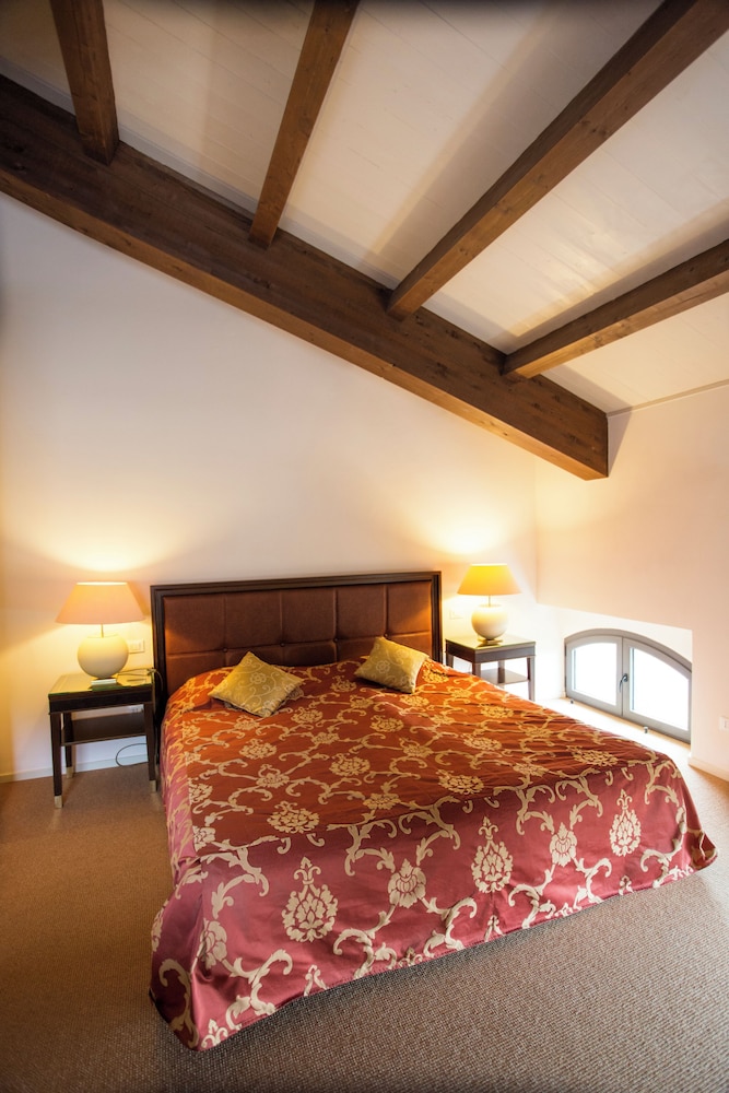 Mira-mare Apartments & Suites