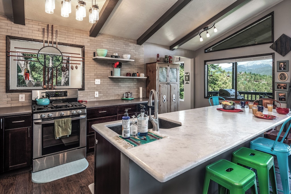 Valley View by Ruidoso Vacation Rentals