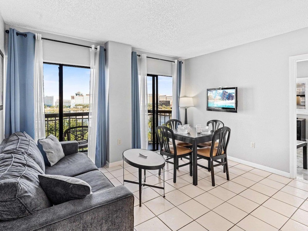 Enclave Swanky