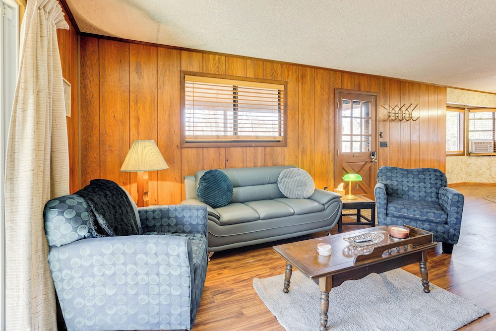 Birdwatching, Board Games & Bbqs: Cabin in Murphy!