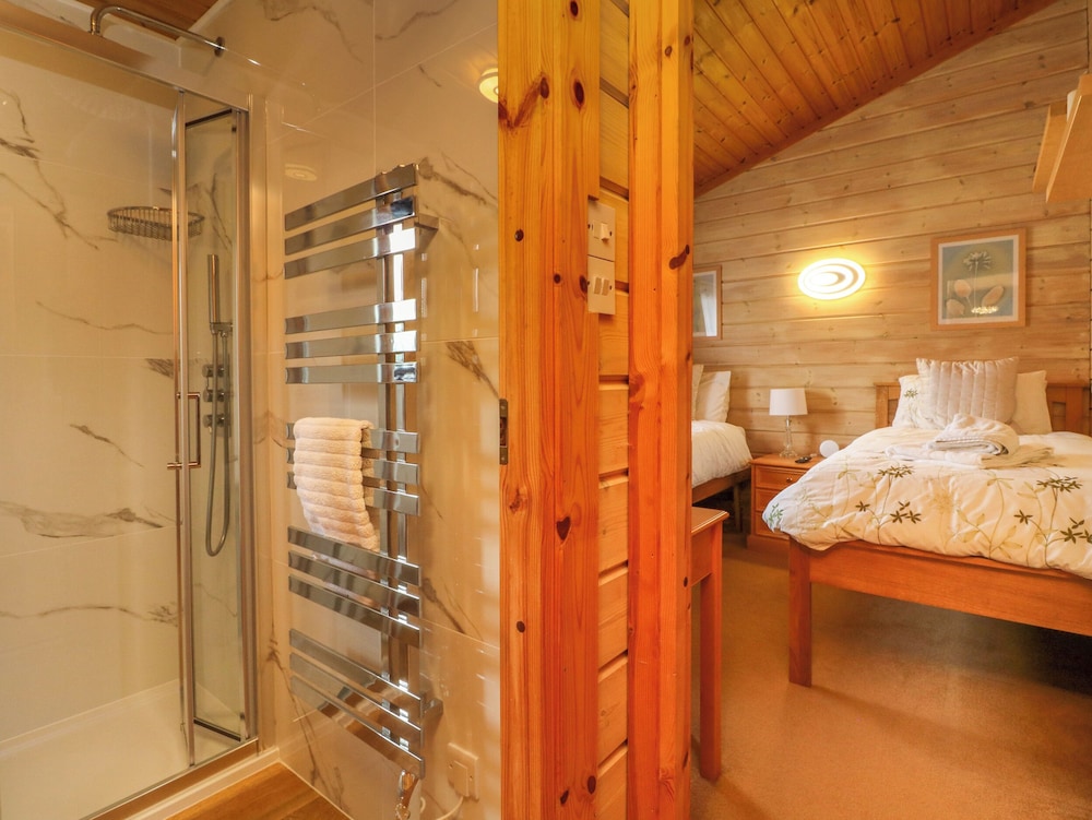 Moonlake Lodge
