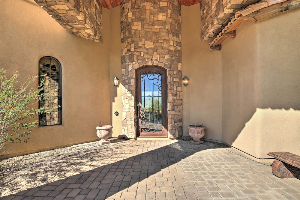 Near Golfing: Mesa Villa w/ Outdoor Oasis & Pool! view 5