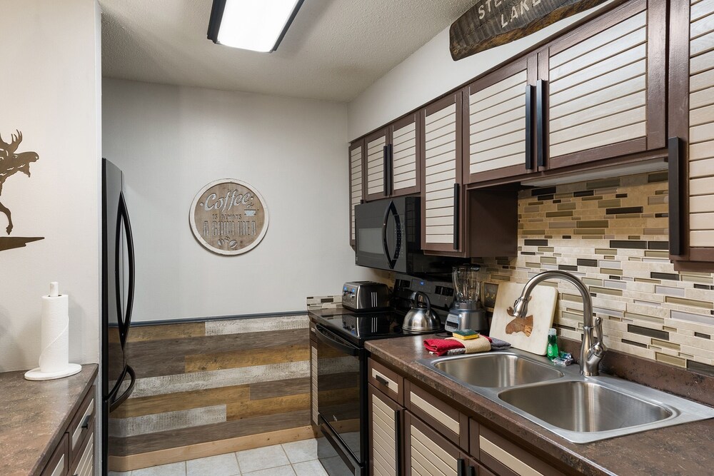 Timber Run 219 2 Bedroom Condo by RedAwning view 2
